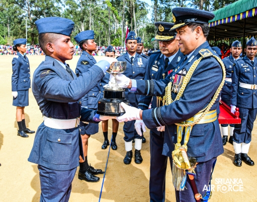 THE PASSING OUT PARADE AT SLAF COMBAT TRAINING SCHOOL DIYATALAWA