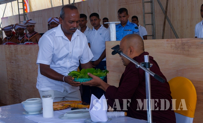SLAF “Poson Dansela” at Sandahiru Seya