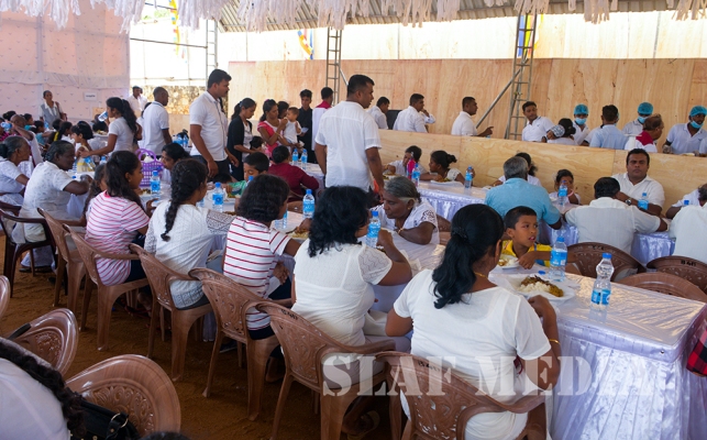 SLAF “Poson Dansela” at Sandahiru Seya