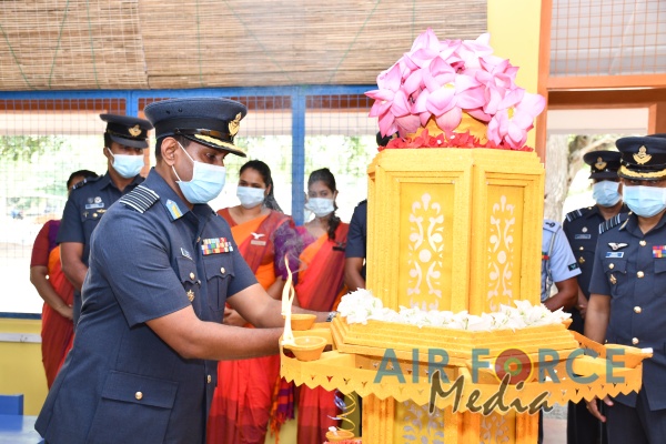 Commander Declares Open New Pre-School at SLAF Station Weerawil