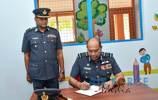 Commander Declares Open New Pre-School at SLAF Station Weerawil