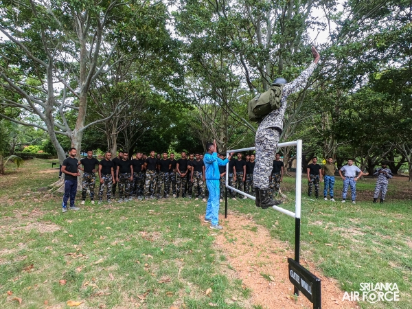 REGIMENT SPECIAL FORCE CONDUCTS NO 72 QUICK REACTION TEAM (QRT) TRAINING FOR FOREIGN AND REGIMENT PERSONNEL