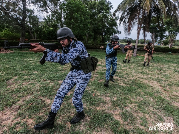 REGIMENT SPECIAL FORCE CONDUCTS NO 72 QUICK REACTION TEAM (QRT) TRAINING FOR FOREIGN AND REGIMENT PERSONNEL