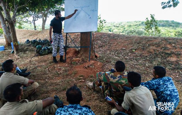 NO.
67 QUICK REACTION TEAM COURSE FOR FOREIGN AND REGIMENT PERSONNEL