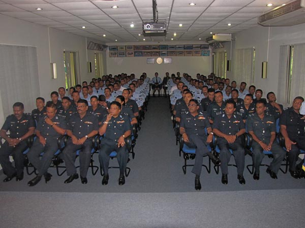 NCO முகாமைத்துவ பயிற்சி கல்லூரியில் 42 வது கற்கை சித்தியடைந்து வெளியேறினர் NCO முகாமைத்துவ பயிற்சி கல்லூரியில் 42 வது கற்கை சித்தியடைந்து வெளியேறினர்