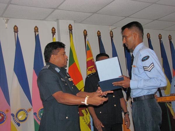 NCO முகாமைத்துவ பயிற்சி கல்லூரியில் 42 வது கற்கை சித்தியடைந்து வெளியேறினர் NCO முகாமைத்துவ பயிற்சி கல்லூரியில் 42 வது கற்கை சித்தியடைந்து வெளியேறினர்