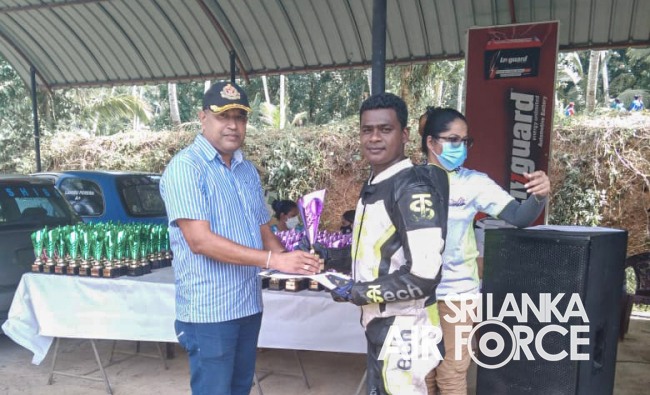 SLAF RIDERS EXCEL AT MIRIGAMA TRACK DAY RACE 2021