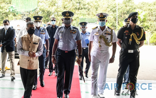 HANDING
OVER CEREMONY OF AIR DEFENCE AND RADAR EQUIPMENT BY THE INDIAN AIR
FORCE