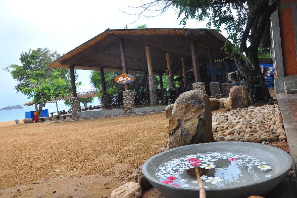 ‘Ralla’ Seafood Restaurant opens