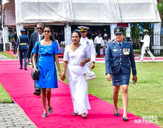 NATION
PAYS TRIBUTE AT 17TH NATIONAL WAR HEROES COMMEMORATION CEREMONY