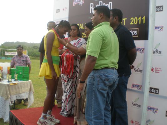 SLAF Women Shoot for the Net