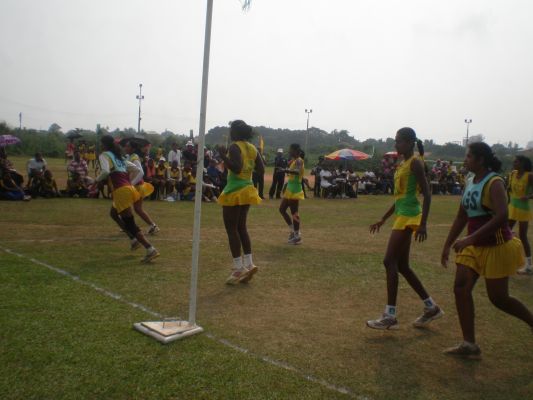 SLAF Women Shoot for the Net