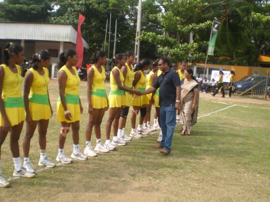 SLAF Women Shoot for the Net