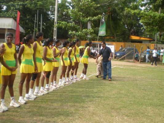 SLAF Women Shoot for the Net