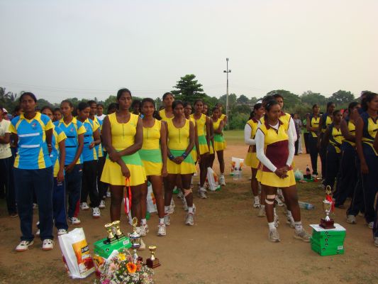 SLAF Women Shoot for the Net
