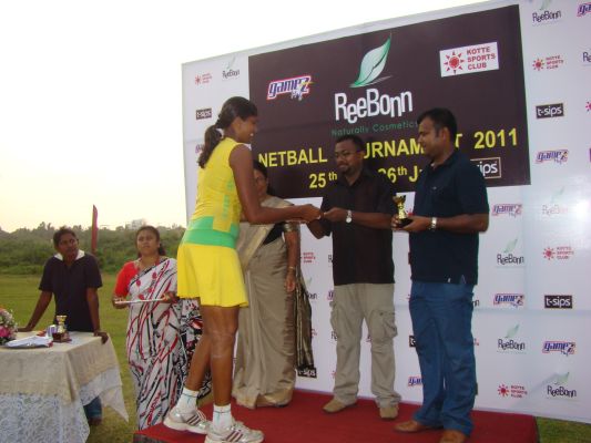 SLAF Women Shoot for the Net