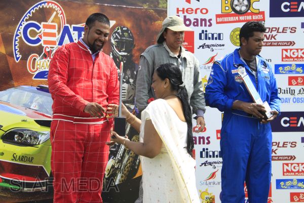 රොදර්හැම් මෝටර් රථ හා යතුරු පැදි ධාවන තරඟාවළිය 2012