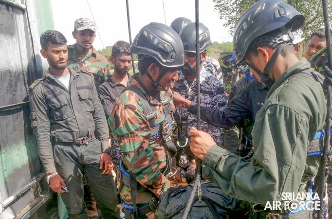 RSFTS SUCCESSFULLY CONDUCTS HELIBORNE OPERATION COURSE FOR LOCAL AND FOREIGN PERSONNEL