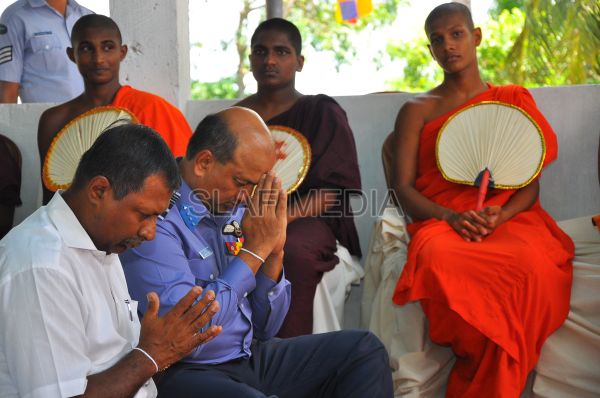 Commander dedicates a building to Sri Samudragiri Viharaya, Rumassala
