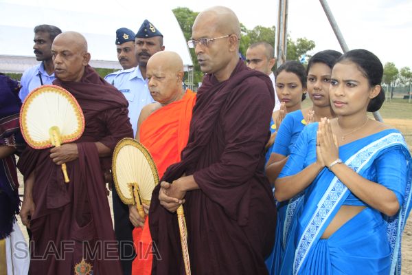 President Mahinda Rajapakse Inaugurates Batticaloa Airfield Project