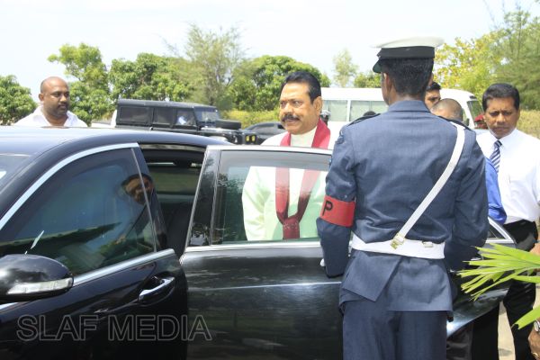 President Mahinda Rajapakse Inaugurates Batticaloa Airfield Project