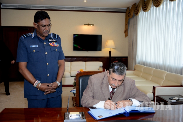 Russian Ambassador Calls on the Commander of the Air Force
