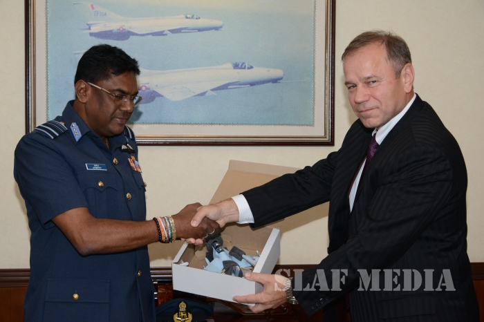 Russian Ambassador Calls on the Commander of the Air Force