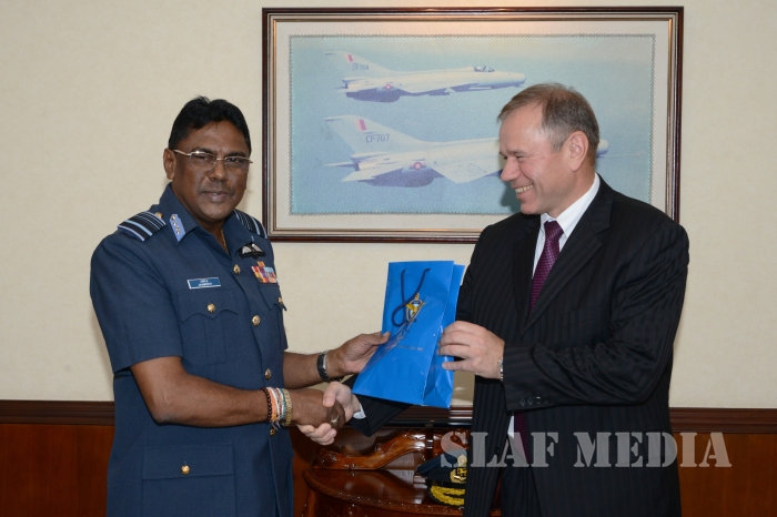 Russian Ambassador Calls on the Commander of the Air Force