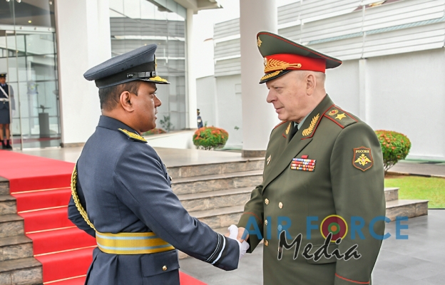 Russian Commander in Chief of Land Forces calls on the Commander