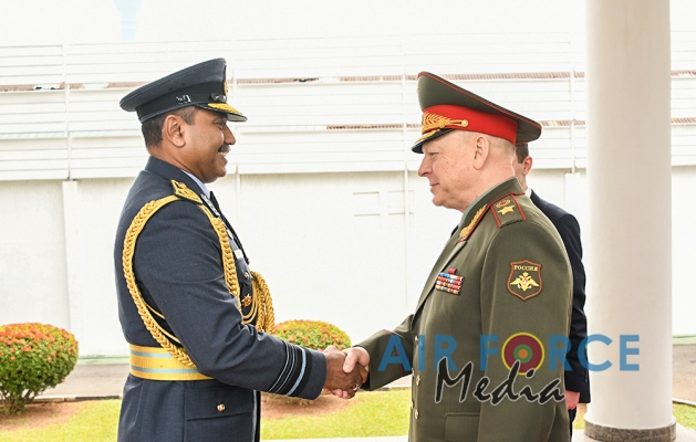 Russian Commander in Chief of Land Forces calls on the Commander