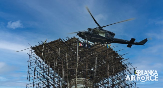 SLAF SUCCESSFULLY PLACES FINIAL ON TOP OF THE SANDAHIRU SEYA