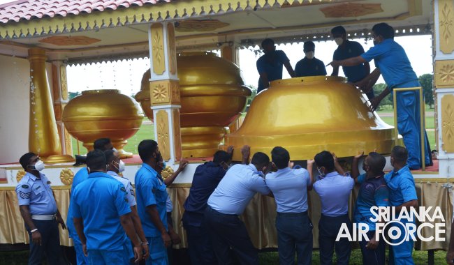 SLAF SUCCESSFULLY PLACES FINIAL ON TOP OF THE SANDAHIRU SEYA