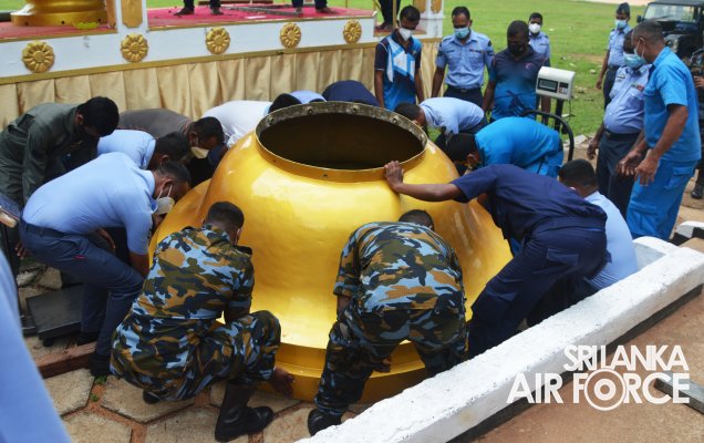 SLAF SUCCESSFULLY PLACES FINIAL ON TOP OF THE SANDAHIRU SEYA