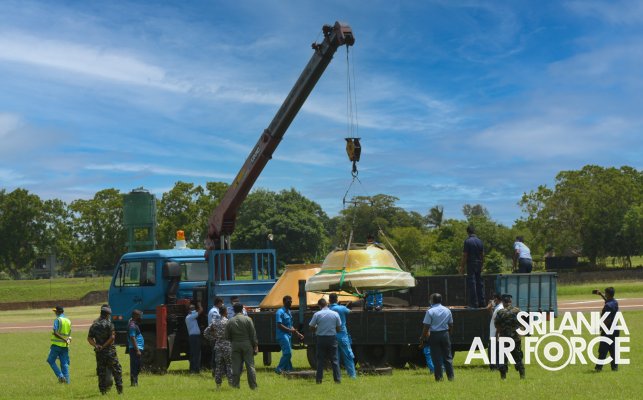 SLAF SUCCESSFULLY PLACES FINIAL ON TOP OF THE SANDAHIRU SEYA