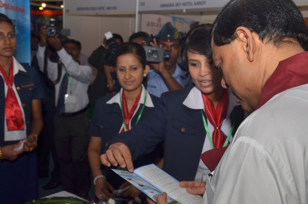Minister Basil Rajapaksa opens Sancharaka Udanaya 2014