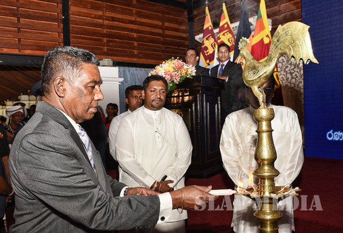 War Heroes Receive Houses from HE the President