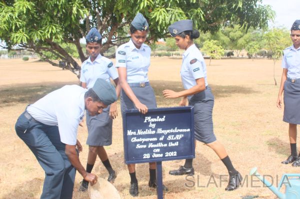 Visit to
“Siriliya Sevana” Children’ Home at Vavuniya