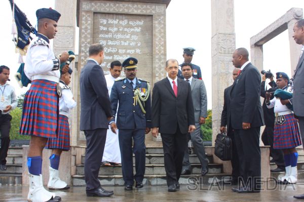 The
President of Seychelles pays a floral tribute to the fallen war heroes