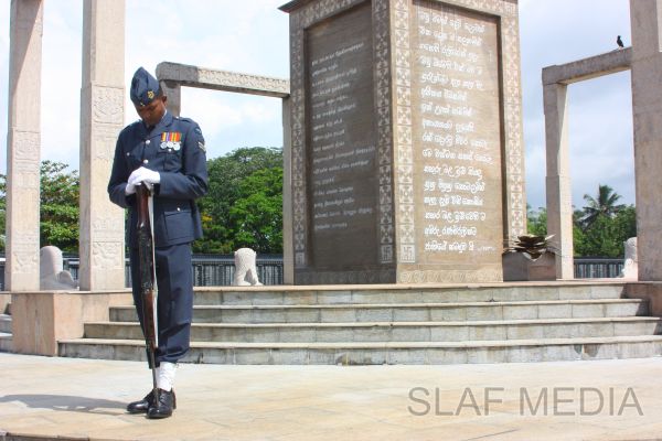 The
President of Seychelles pays a floral tribute to the fallen war heroes