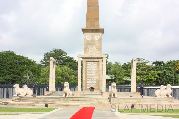 The
President of Seychelles pays a floral tribute to the fallen war heroes