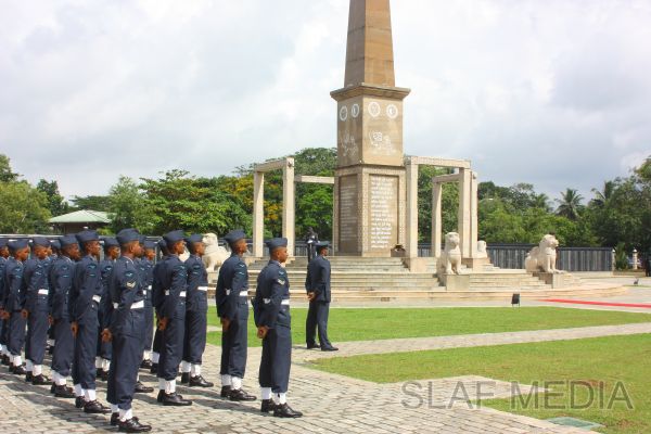 The
President of Seychelles pays a floral tribute to the fallen war heroes