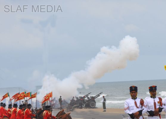 The President of Seychelles accorded a guard of honour by SLAF