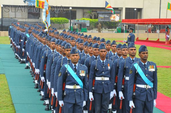 The President of Seychelles accorded a guard of honour by SLAF