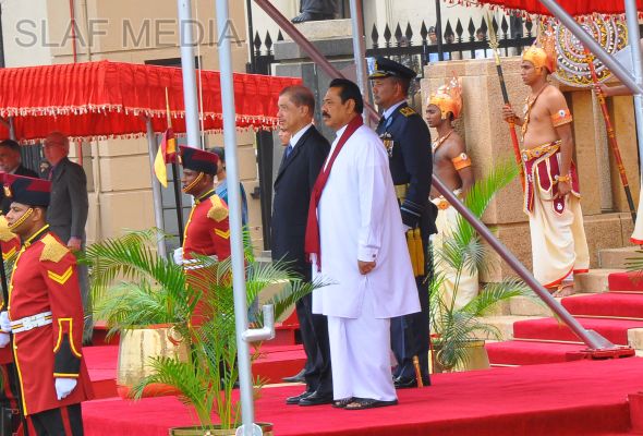 The President of Seychelles accorded a guard of honour by SLAF