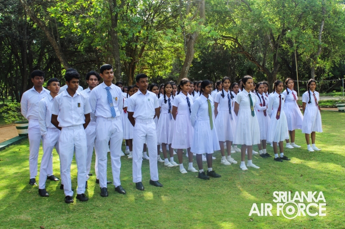 SLAF STATION SIGIRIYA CONDUCTS HOSPITALITY TRAINING PROGRAM FOR THAMBUTHTHEGAMA STUDENTS