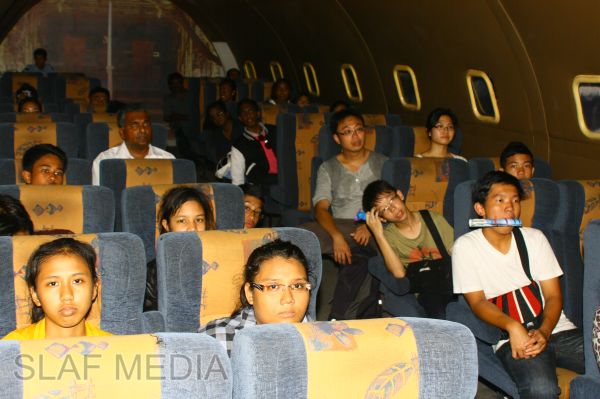 A Batch of Foreign Students Visit to The SLAF Museum