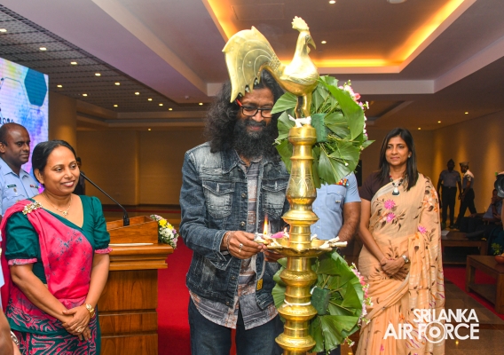 ART WORKSHOP AND CERTIFICATE AWARDING CEREMONY FOR THE WINNERS OF ‘GUWAN RANDARU SITHTHAM' ART COMPETITION