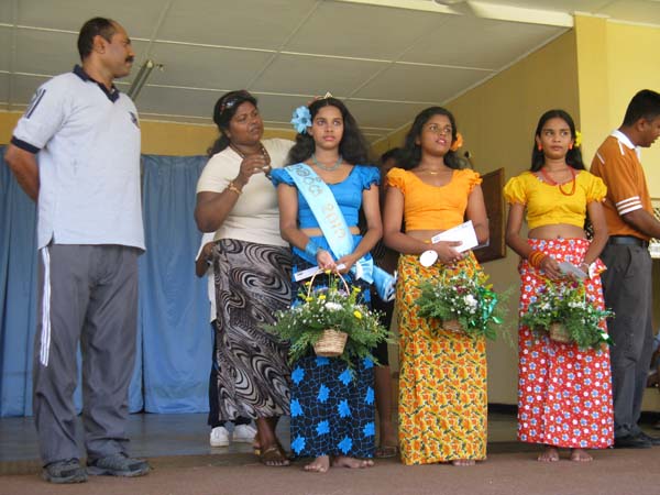 නිදහසේ බක්මහ සැණකෙළිය නිමාවෙයි New Year Celebrations at Ratmalana