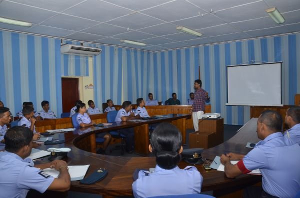 A Workshop for SLAF Comperes