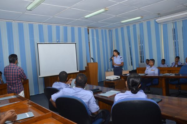 A Workshop for SLAF Comperes